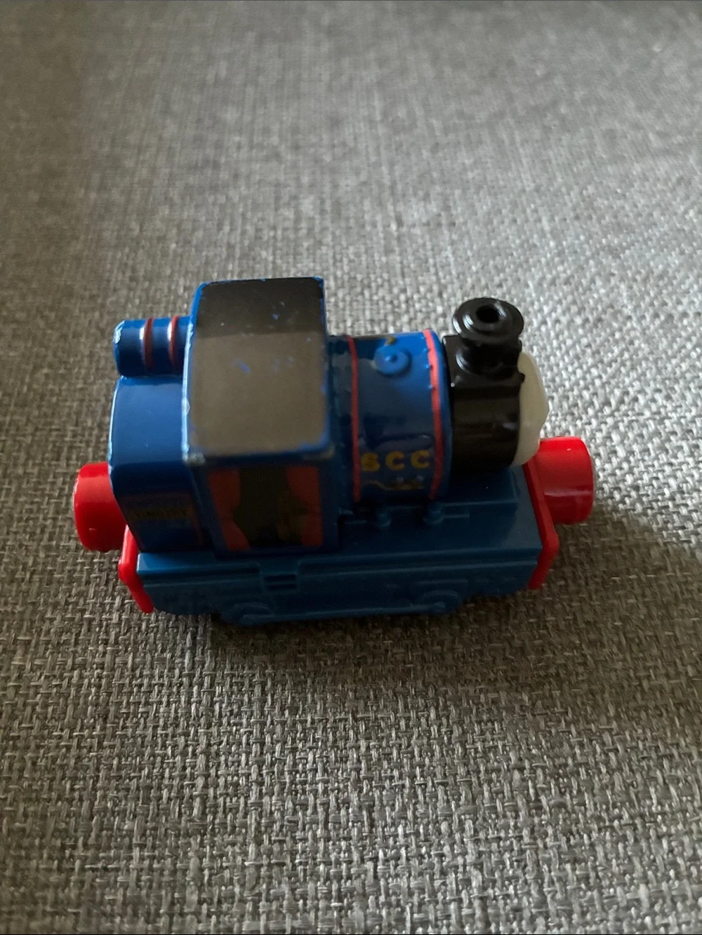 Thomas & Friends Take Along Timothy Train 2012 Round Magnets Diecast